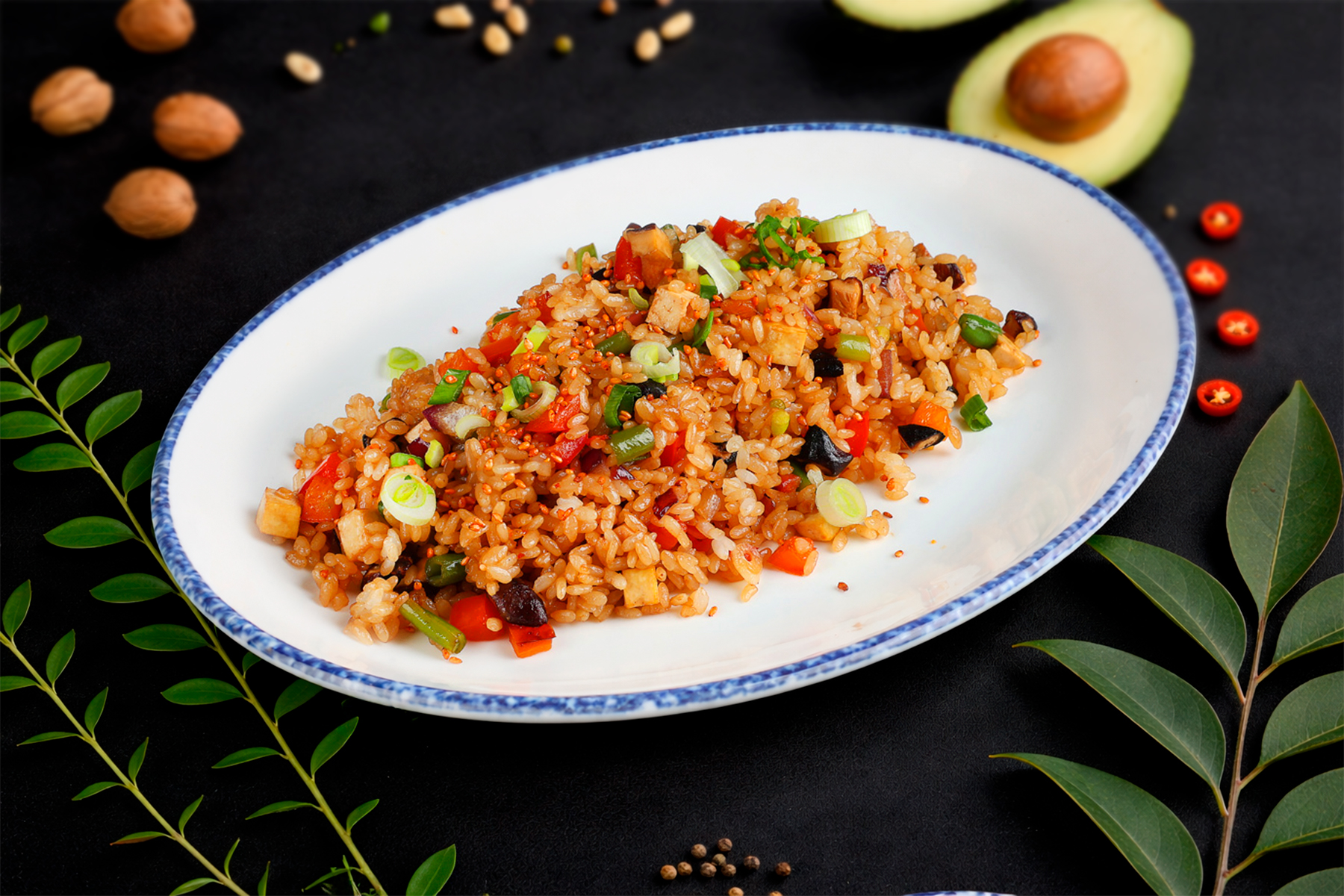 Рис с жареными овощами и тофу